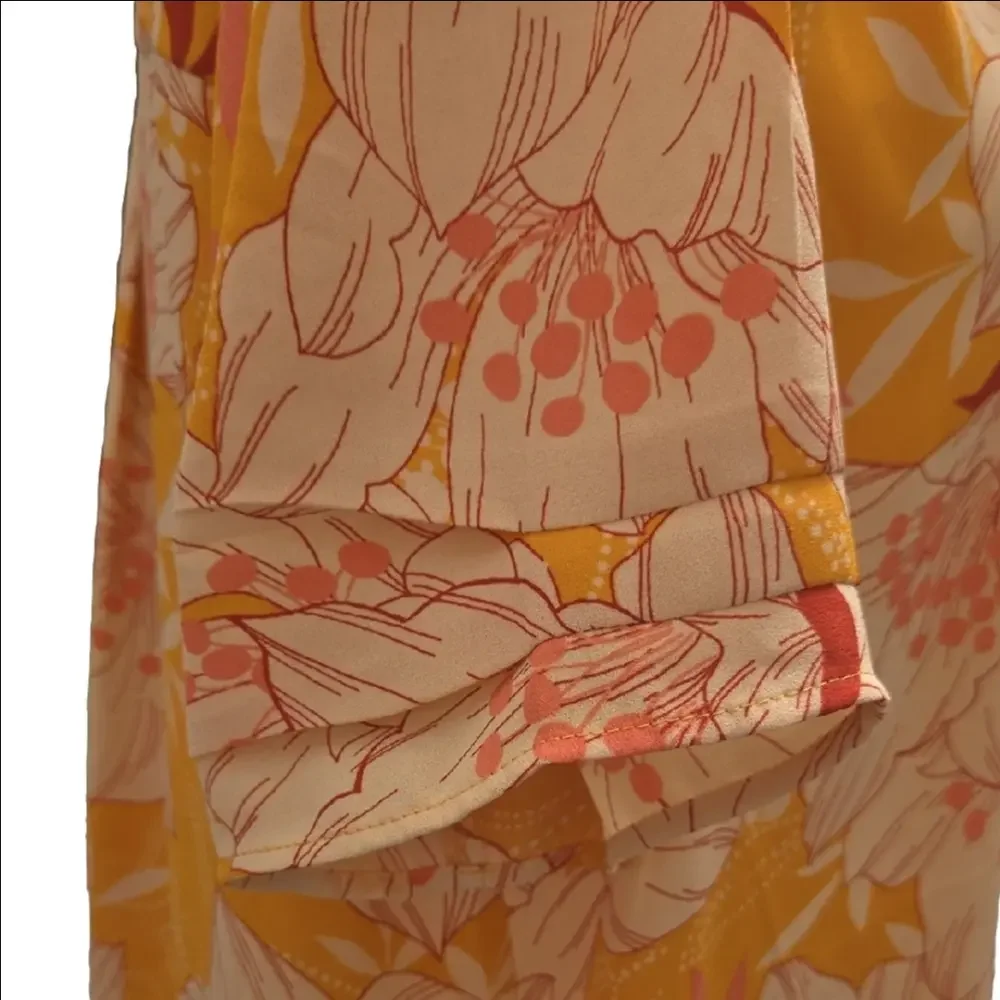 DR2 Vibrant Orange and Cream Floral Blouse - Picture 4 of 8
